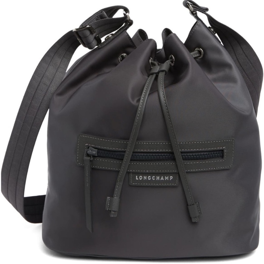 - Longchamp Neo bucket bag